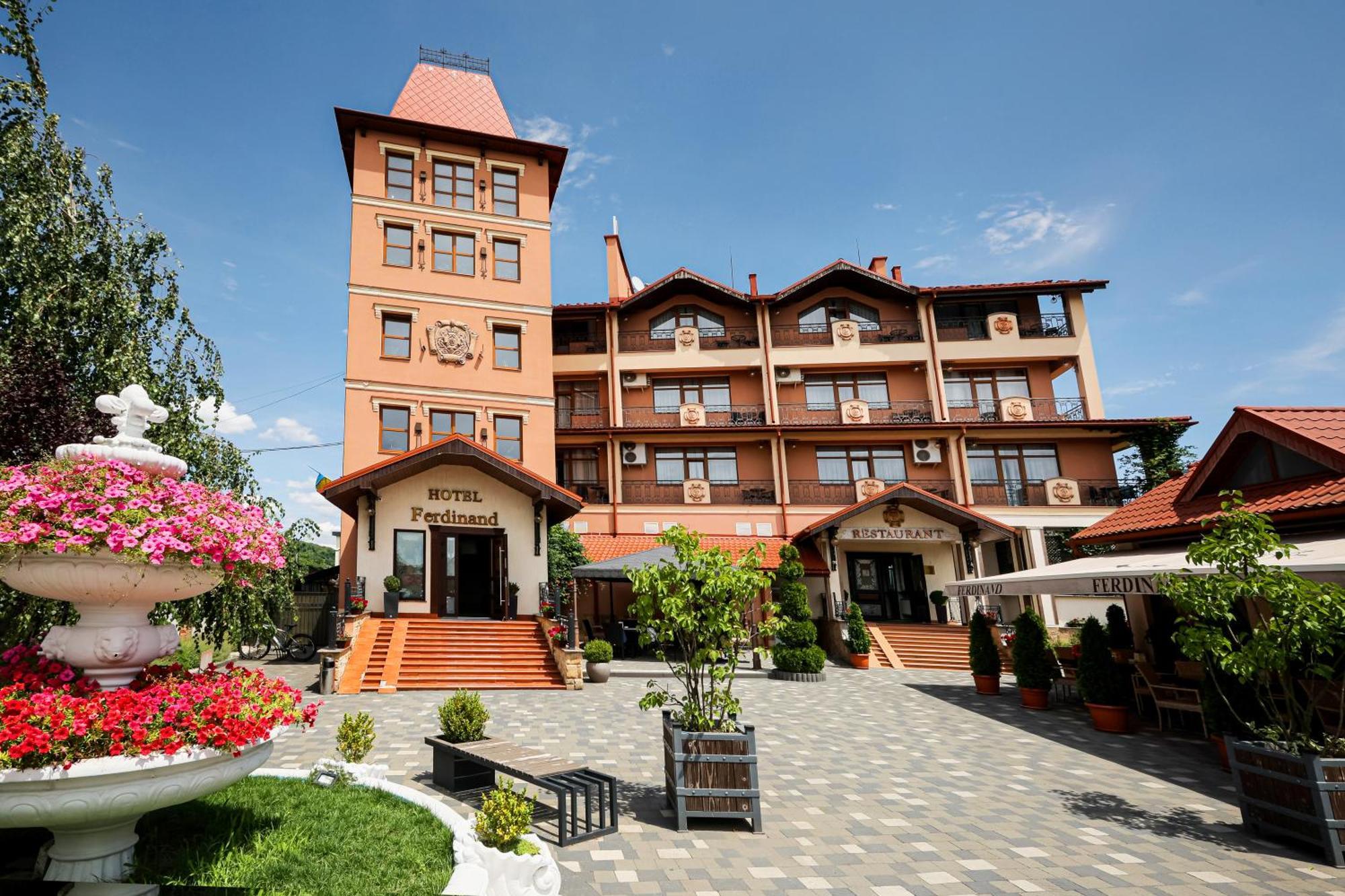 Hotel Ferdinand Mukatschewo Exterior foto