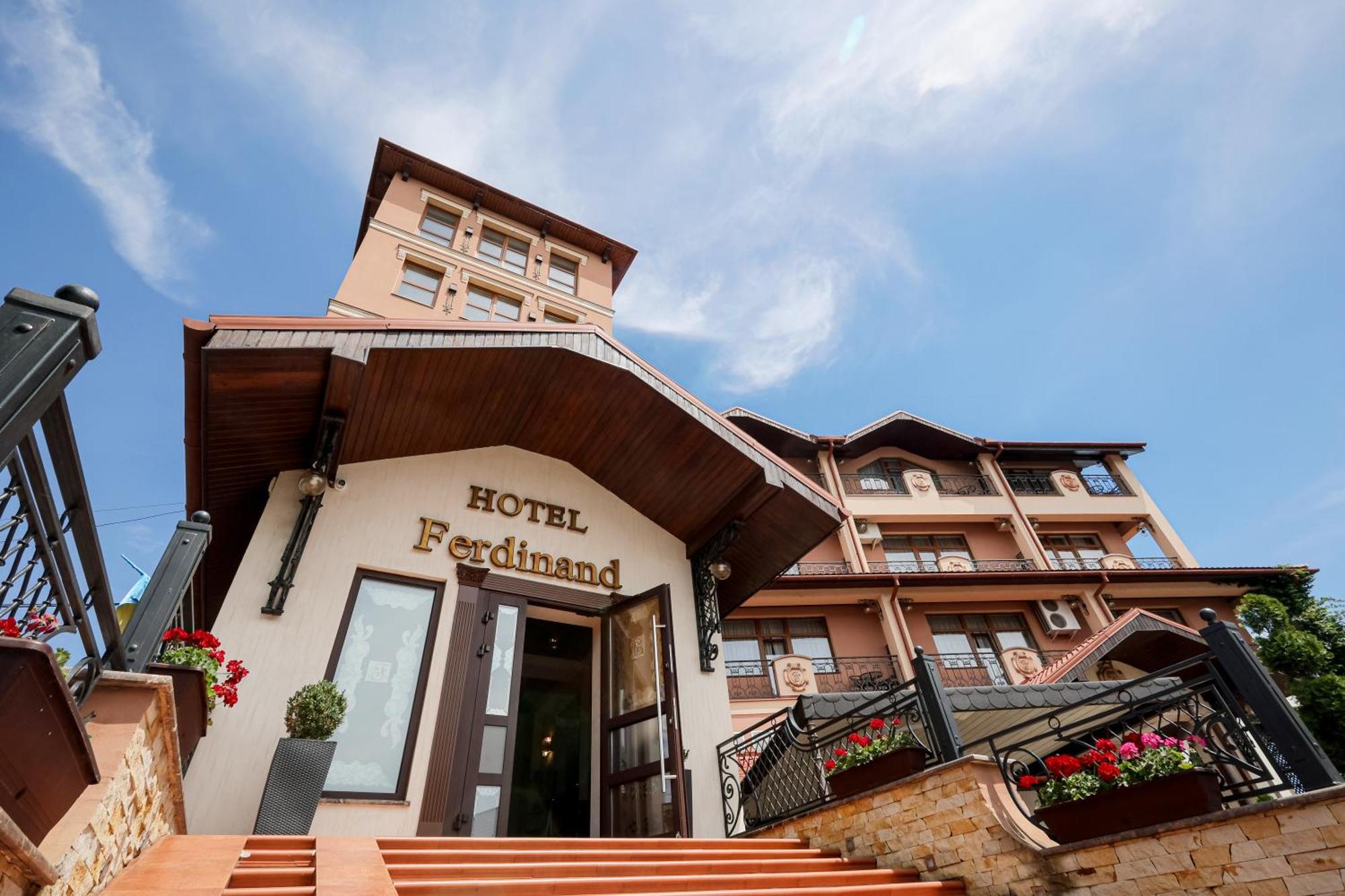 Hotel Ferdinand Mukatschewo Exterior foto
