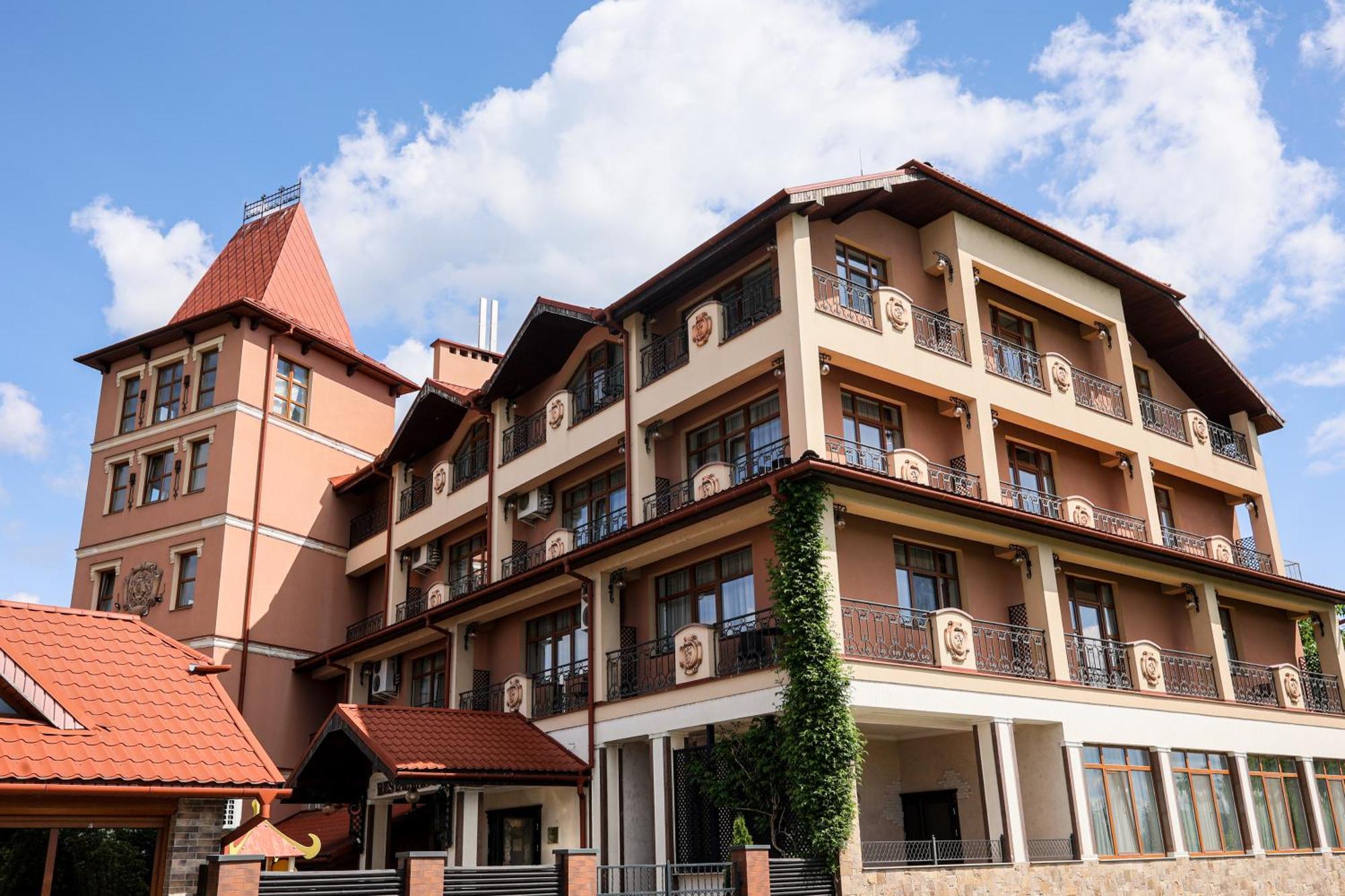 Hotel Ferdinand Mukatschewo Exterior foto